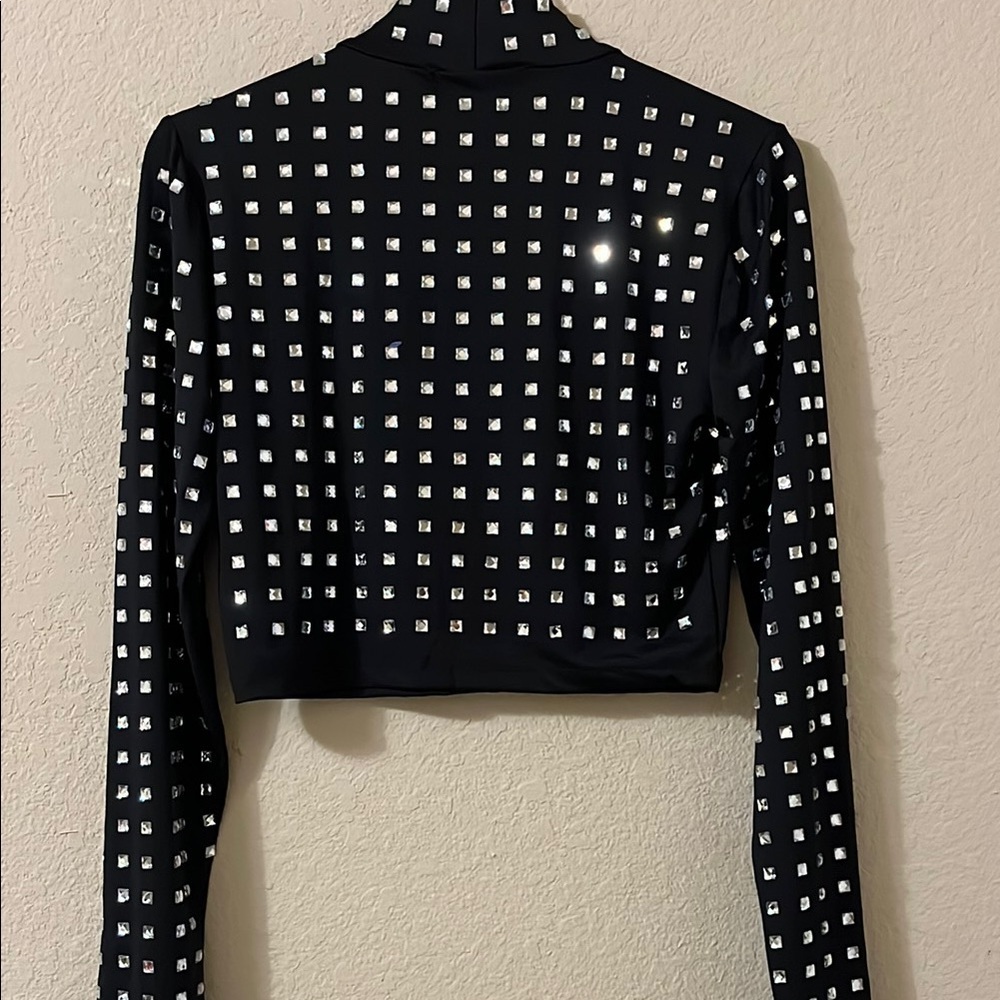 Stunning Studded Women's Top - Picture 6 of 6